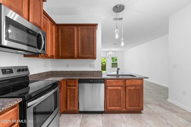 446 SERVIA Drive, Jacksonville, FL 32259