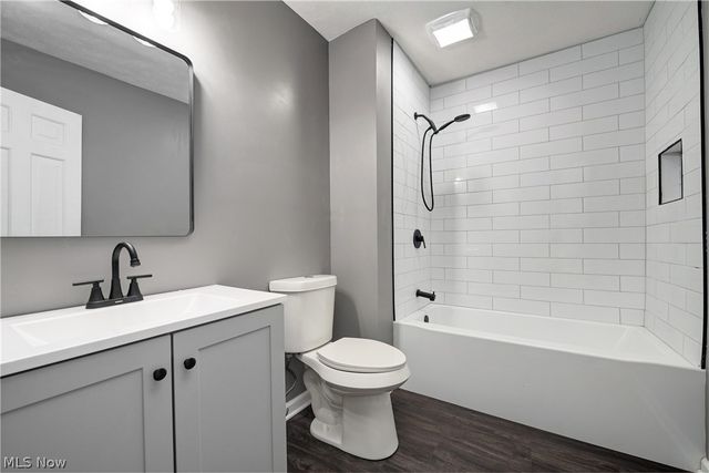 4829 Woodview Drive, Vermilion, OH 44089