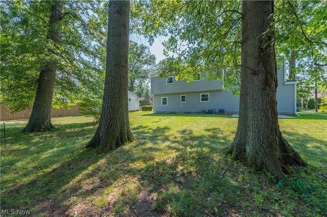4829 Woodview Drive, Vermilion, OH 44089
