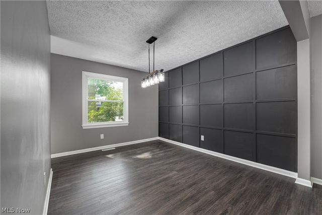 4829 Woodview Drive, Vermilion, OH 44089