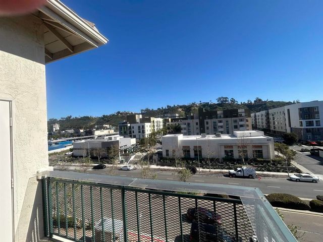 640 Camino De La Reina 1405, San Diego, CA 92108