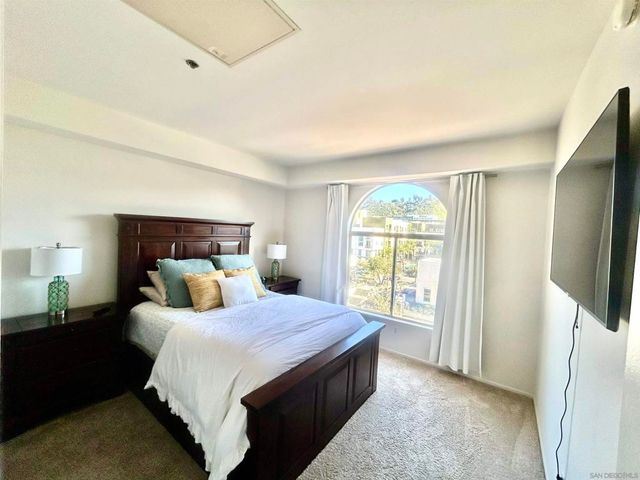 640 Camino De La Reina 1405, San Diego, CA 92108