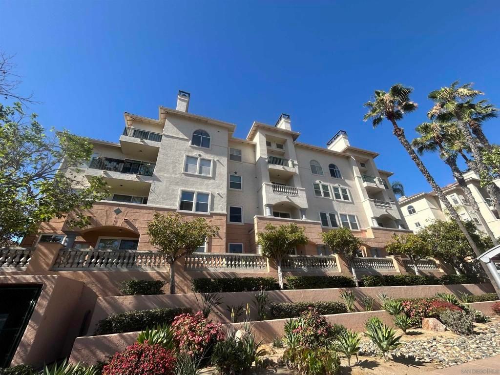640 Camino De La Reina 1405, San Diego, CA 92108