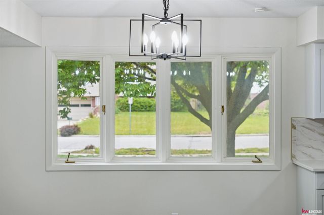 4508 Hallcliffe Road, Lincoln, NE 68516