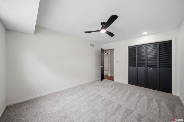 4508 Hallcliffe Road, Lincoln, NE 68516