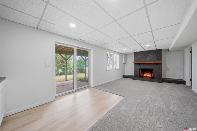 4508 Hallcliffe Road, Lincoln, NE 68516