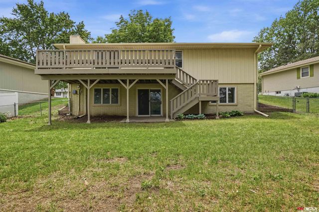 4508 Hallcliffe Road, Lincoln, NE 68516