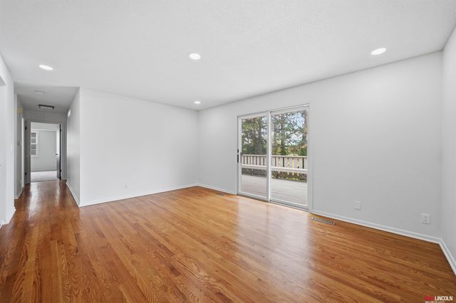 4508 Hallcliffe Road, Lincoln, NE 68516