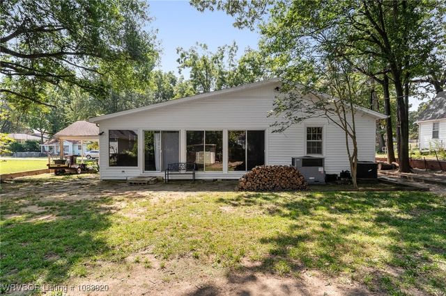 1705 Elm Street, Van Buren, AR 72956