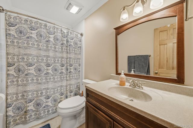 20 Milford Court, Nanuet, NY 10954