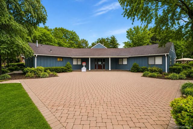 20 Milford Court, Nanuet, NY 10954