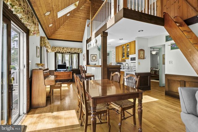5211 AL JONES DR, Shady Side, MD 20764