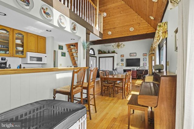 5211 AL JONES DR, Shady Side, MD 20764