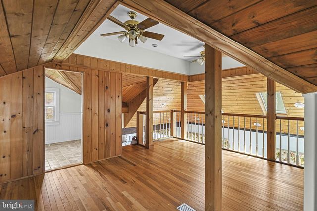 5211 AL JONES DR, Shady Side, MD 20764