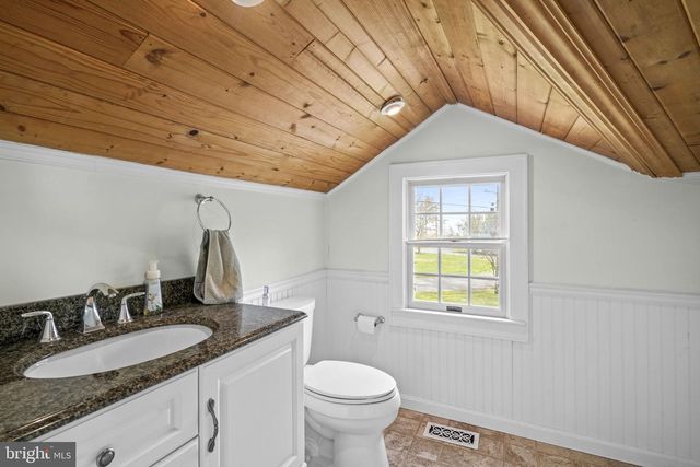 5211 AL JONES DR, Shady Side, MD 20764
