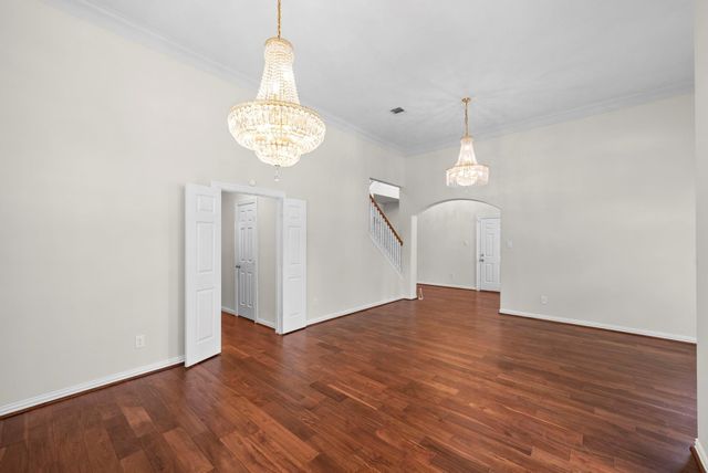5526 Darschelle Drive, Houston, TX 77069