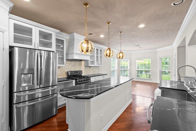 5526 Darschelle Drive, Houston, TX 77069