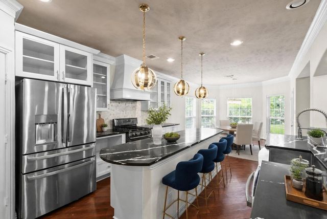 5526 Darschelle Drive, Houston, TX 77069