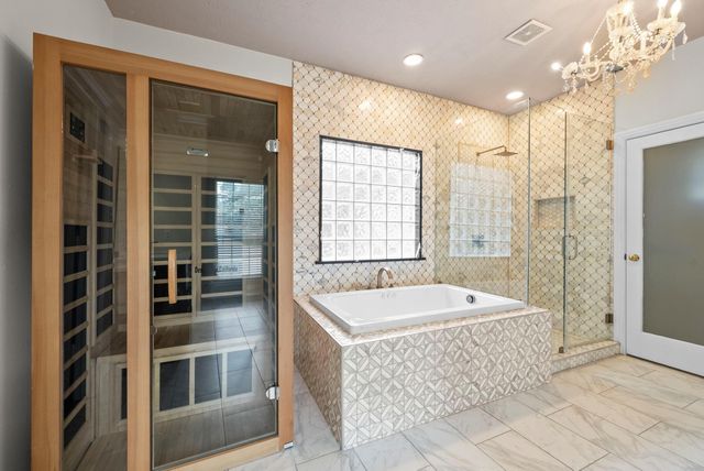 5526 Darschelle Drive, Houston, TX 77069