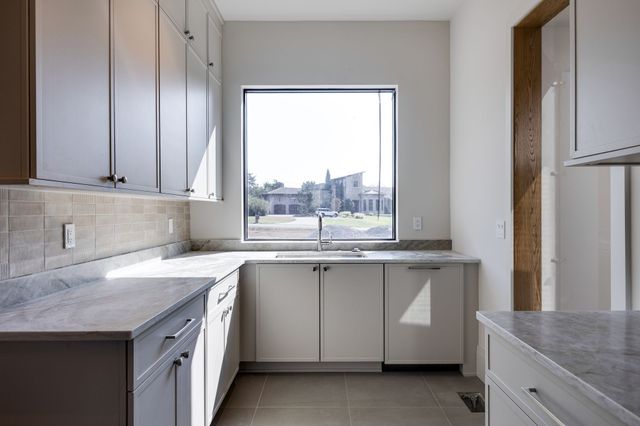 6008 Elizabethan Dr, Nashville, TN 37205