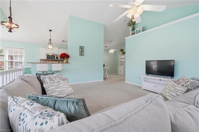 2301 Old Greenbrier RD, Chesapeake, VA 23325