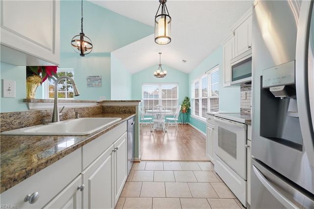 2301 Old Greenbrier RD, Chesapeake, VA 23325