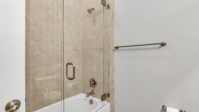 9040 W Watercrest Cir Circle W, Parkland, FL 33076