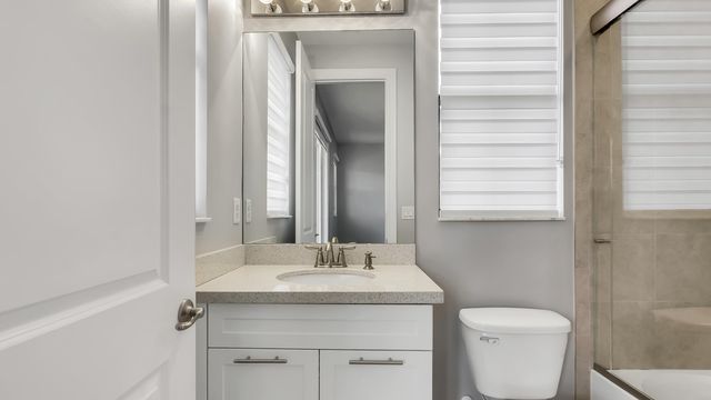 9040 W Watercrest Cir Circle W, Parkland, FL 33076
