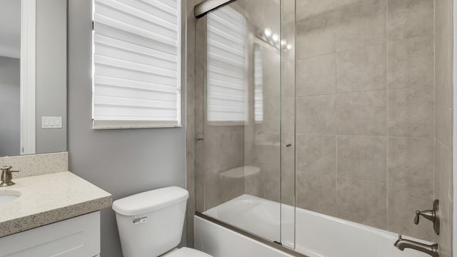 9040 W Watercrest Cir Circle W, Parkland, FL 33076