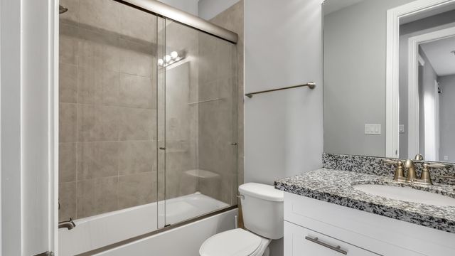 9040 W Watercrest Cir Circle W, Parkland, FL 33076