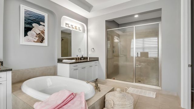 9040 W Watercrest Cir Circle W, Parkland, FL 33076