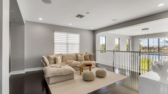 9040 W Watercrest Cir Circle W, Parkland, FL 33076