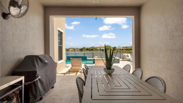 9040 W Watercrest Cir Circle W, Parkland, FL 33076