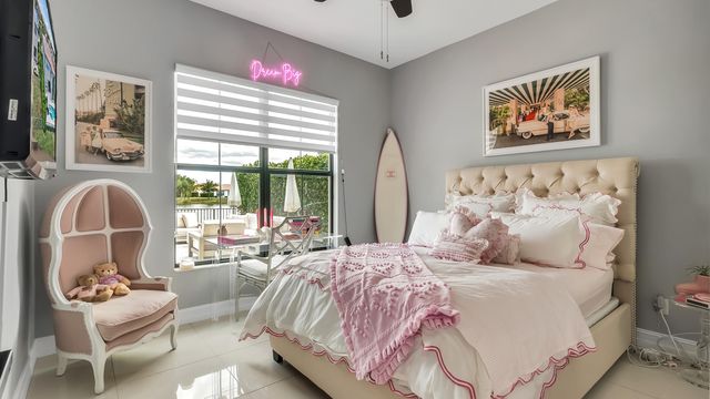 9040 W Watercrest Cir Circle W, Parkland, FL 33076