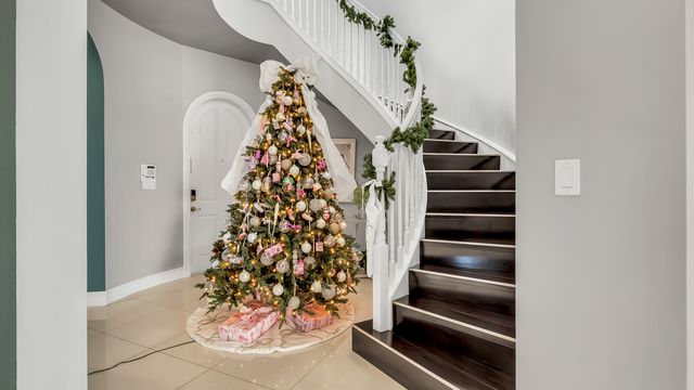 9040 W Watercrest Cir Circle W, Parkland, FL 33076
