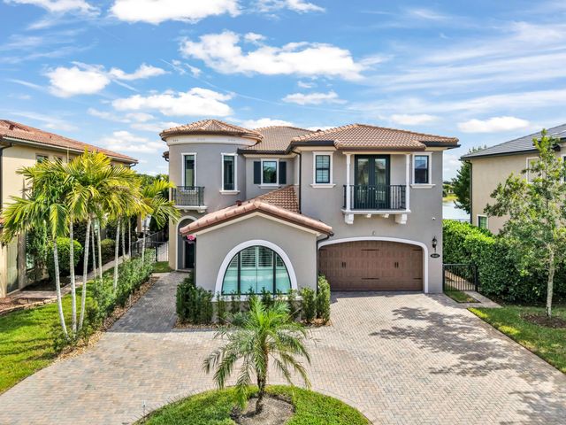 9040 W Watercrest Cir Circle W, Parkland, FL 33076