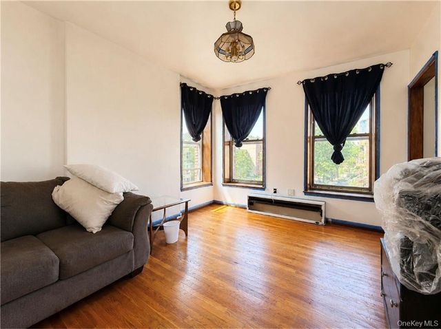 104 Albany Avenue, Brooklyn, NY 11213