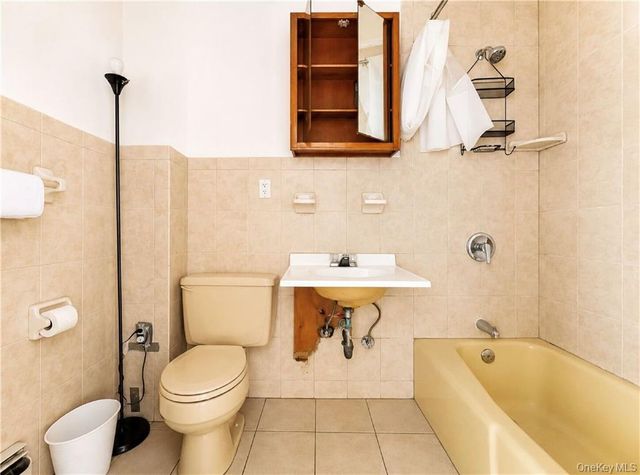 104 Albany Avenue, Brooklyn, NY 11213