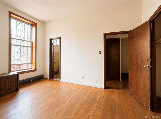 104 Albany Avenue, Brooklyn, NY 11213