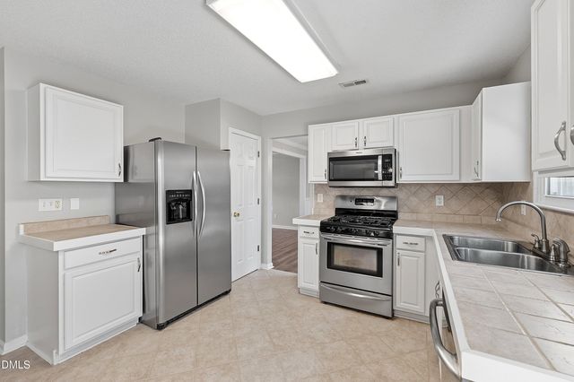 301 Siena Drive, Wake Forest, NC 27587