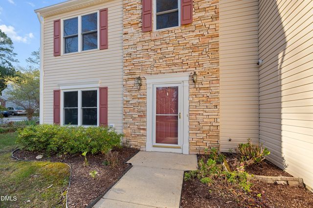 301 Siena Drive, Wake Forest, NC 27587