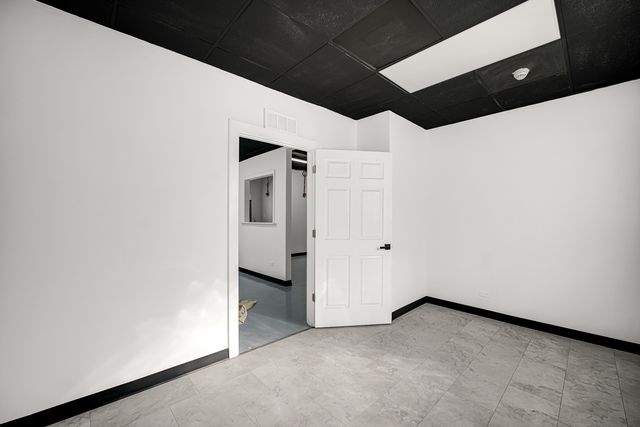 10333 Oxford Avenue, Chicago Ridge, IL 60415