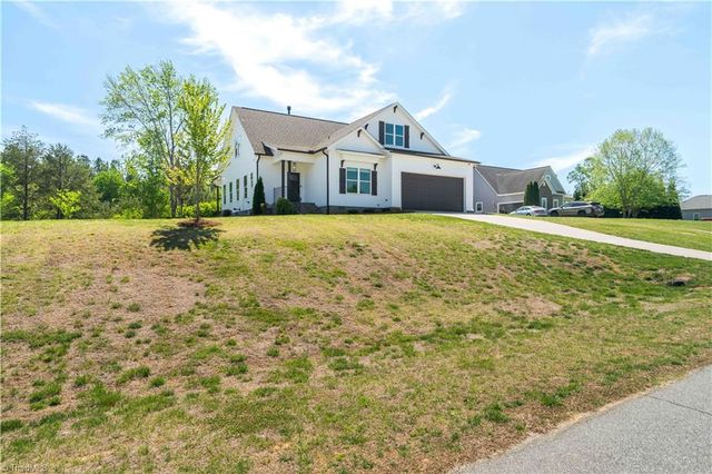 205 Windward Drive, Stokesdale, NC 27357