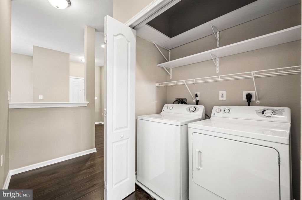 233 CARSON TER, Huntingdon Valley, PA 19006