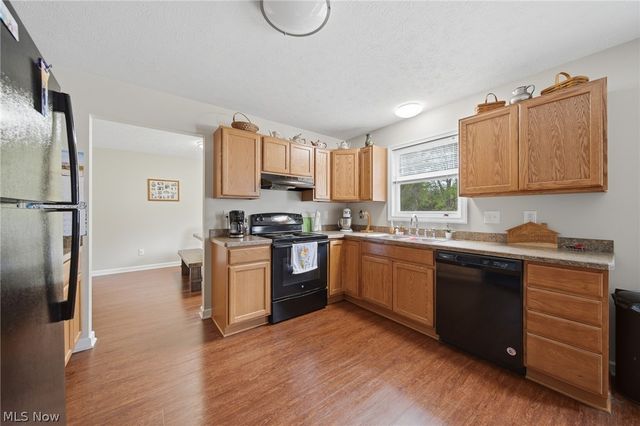 11318-11320 Mantua Center Road, Mantua, OH 44255