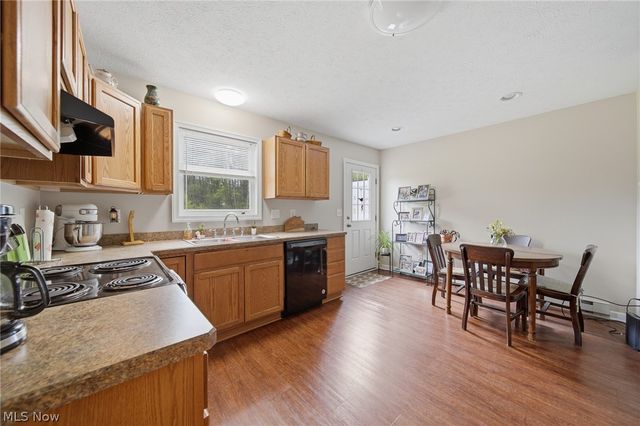 11318-11320 Mantua Center Road, Mantua, OH 44255