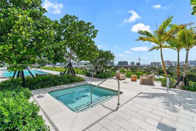 9221 E Bay Harbor Drive 408, Bay Harbor Islands, FL 33154