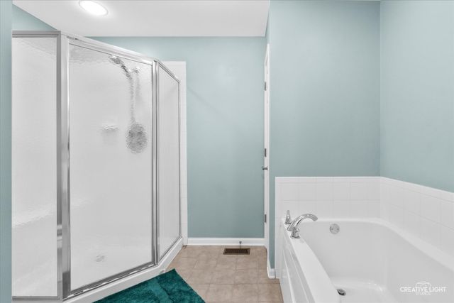 1005 Hummingbird Way, Bartlett, IL 60103