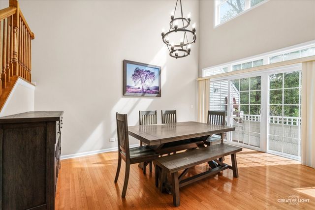 1005 Hummingbird Way, Bartlett, IL 60103