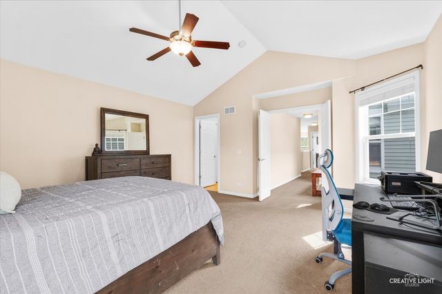 1005 Hummingbird Way, Bartlett, IL 60103